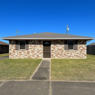2108 River Queen Dr, Violet, LA 70092