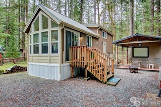 33 2 Wilderness Way, Deming, WA 98244