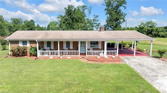 7121 Ridge Rd, Tobaccoville, NC 27050