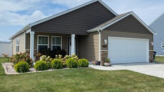 6842 Marsh View St, Merrillville, IN 46410