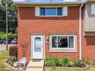 29078 Manchester St Unit 208, Westland, MI 48185