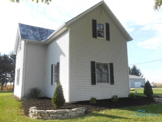 9035 Slabtown Rd, Columbus Grove, OH 45830