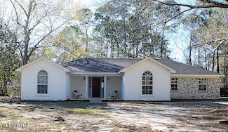 2917 N 4th St, Ocean Springs, MS 39564