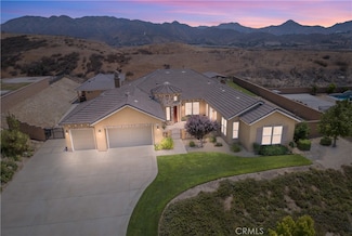3086 Crystal Ridge Ln, Colton, CA 92324
