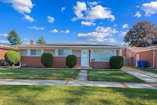 28616 Newport Dr, Warren, MI 48088