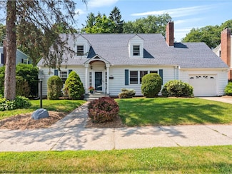 150 Killarney Dr, Burlington, VT 05408