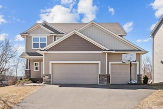 857 Oakmont Ln, Waconia, MN 55387