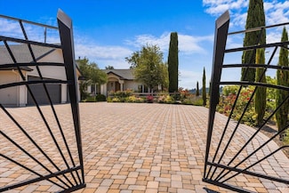 2300 Mill Creek Ln, Healdsburg, CA 95448
