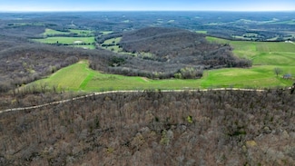 000 Coles Creek Rd, Hermann, MO 65041
