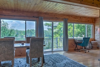 25 Headlands Rd, Winchester, NH 03470