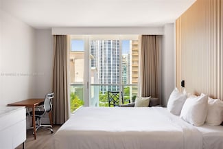 2889 Mcfarlane Rd Unit 905, Coconut Grove, FL 33133