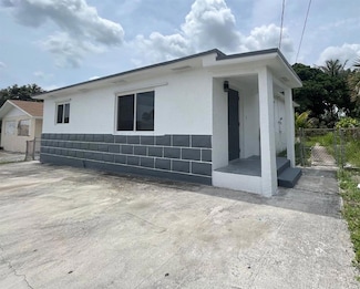 1449 W 36th St, Riviera Beach, FL 33404