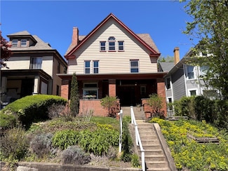 1470 Crafton Blvd, Pittsburgh, PA 15205