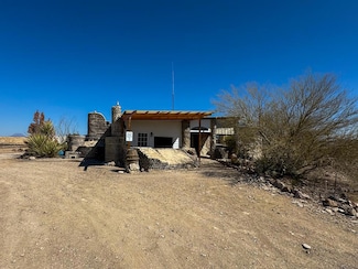 400 N Smiling Dog Trail, Alpine, TX 79830
