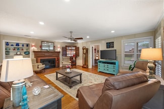 1121 W 3rd Ave, Corsicana, TX 75110