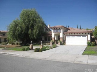 31156 Chesapeake Ln, Mentone, CA 92359