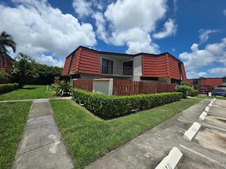 3776 Victoria Dr, West Palm Beach, FL 33406
