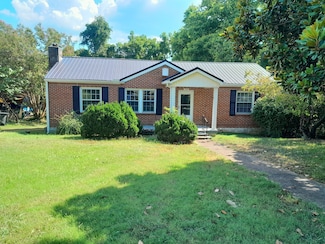 1022 Rolling Fields Cir, Columbia, TN 38401