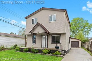 27733 Kaufman St, Roseville, MI 48066