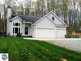11665 Fisher Dr, Kewadin, MI 49648