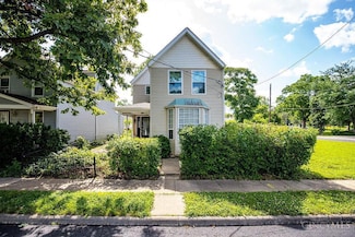 711 van Roberts Place, Cincinnati, OH 45215