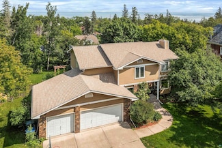 2520 E 5th St, Duluth, MN 55812
