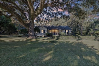 276 Dogwood Dr, Mobile, AL 36609