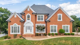 4300 Linen Crest Way, Ooltewah, TN 37363