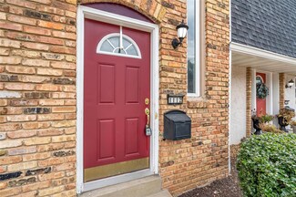 1112 Rue La Chelle Walk Unit 1112, Saint Louis, MO 63141