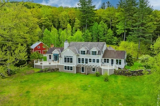 207 Boynton Rd, Londonderry, VT 05148