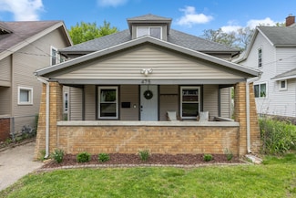 475 Emerald Ave NE, Grand Rapids, MI 49503