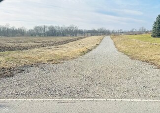 5662 N CR 25 W, Bainbridge, IN 46105