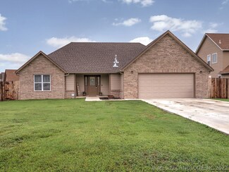 320 Tribute Trail, Chouteau, OK 74337