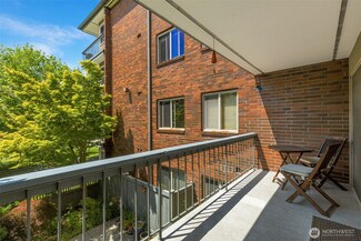 732 11th Ave E Unit 202, Seattle, WA 98102