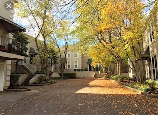 106 Saint Charles Place, Nashville, TN 37212