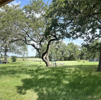1093 County Road 205, Giddings, TX 78942