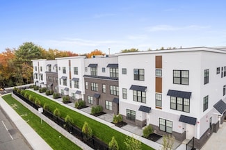 635 Main St Unit 209, Wilmington, MA 01887
