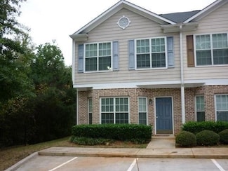 2502 Walden Lake Dr, Decatur, GA 30035