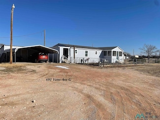 691 Vans G Ave, Portales, NM 88130