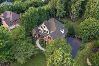 1227 Jefferson Dr W, Forest, VA 24551