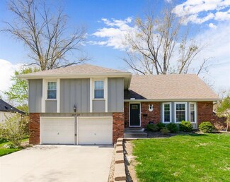 10325 W 92nd Place, Overland Park, KS 66214