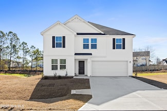 157 N Squires Run Ln, Richlands, NC 28574
