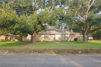 19584 Monnic Dr, Jennings, LA 70546