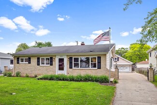 529 N 2nd Ave, Villa Park, IL 60181
