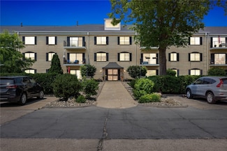 130 Thompson Dr SE Unit 320, Cedar Rapids, IA 52403