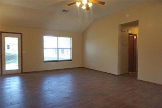 623 Rimrock Rd, Edmond, OK 73034