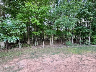 109 White Pine Dr, Stoneville, NC 27048