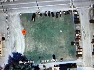 117 E Pike St, Fayetteville, OH 45118