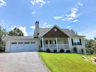 261 Brookwoods Ln, Dahlonega, GA 30533