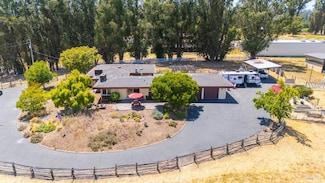 795 Goodwin Ave, Penngrove, CA 94951